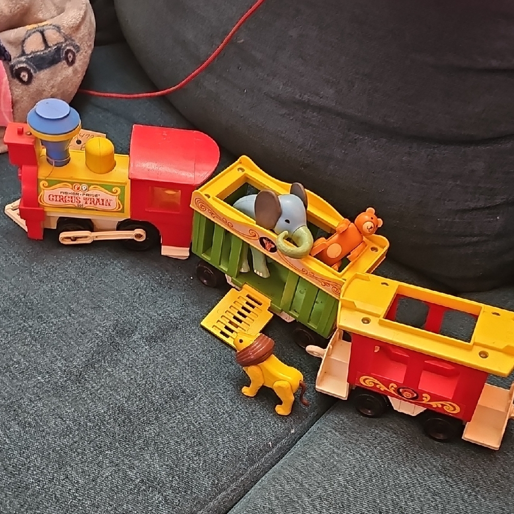 Fisher Price Circus Trian & 3 Animals, Vintage